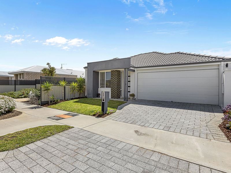 26 Rosso Meander, Woodvale