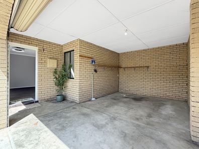 8/4 Merope Close, Rockingham WA 6168