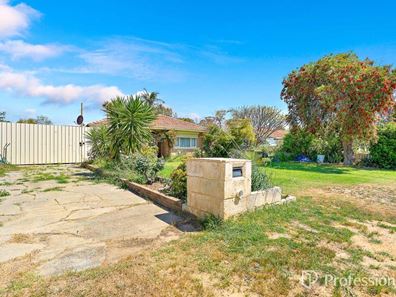25 Tarrawan Road, Armadale WA 6112