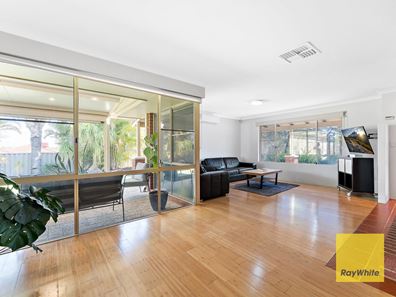 4 Ibis Close, Ballajura WA 6066