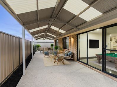 8 Loseto Link, Piara Waters WA 6112