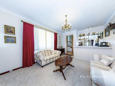 7 Campbell Drive, Hillarys WA 6025