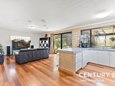 6 Wedgewood Glade, Gosnells WA 6110