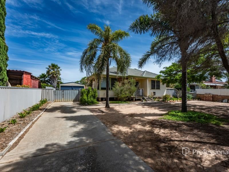 10 Lantana Street, Rangeway WA 6530