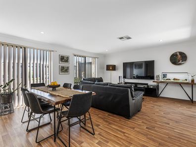 4 Caraway Approach, Dayton WA 6055