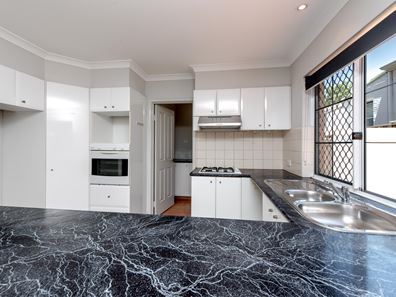 4/15 Teague Street, Burswood WA 6100