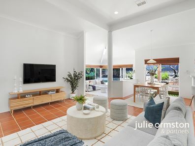 5 Mead Close, Woodvale WA 6026