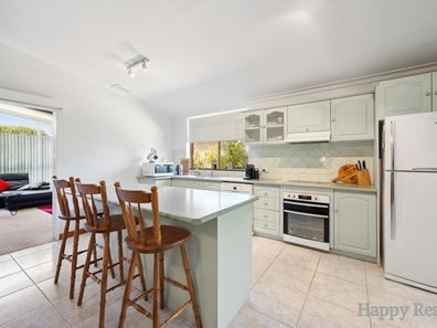 15 Anderson Way, Thornlie WA 6108
