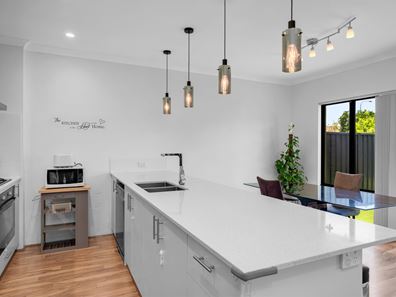 10B Coachwood Way, Maddington WA 6109