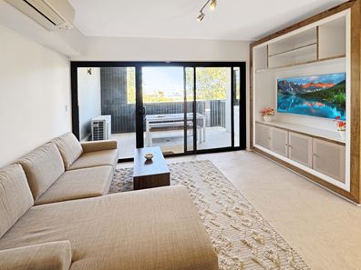 94/59 Breaksea Drive, North Coogee WA 6163