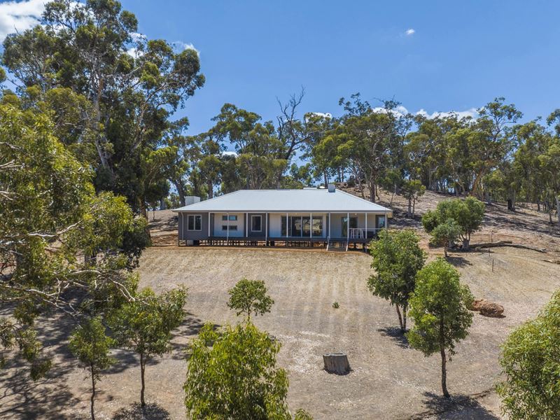 132 Wisteria Way, Chittering
