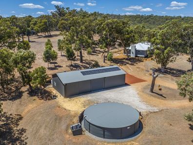 132 Wisteria Way, Chittering WA 6084