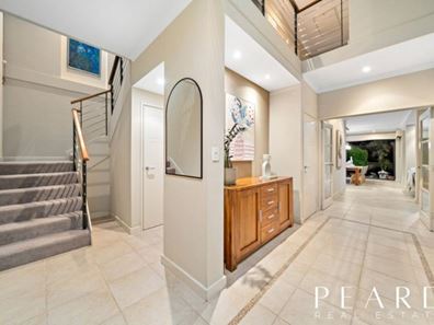 16 Plumosa Mews, Duncraig WA 6023