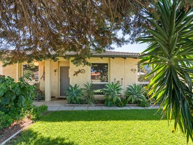 14 Neale  Place, Cooloongup WA 6168