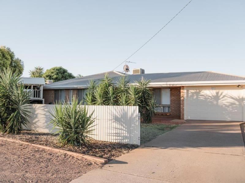 82 Graeme Street, Hannans WA 6430