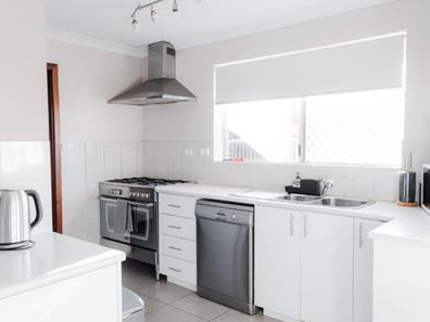 82 Graeme Street, Hannans WA 6430