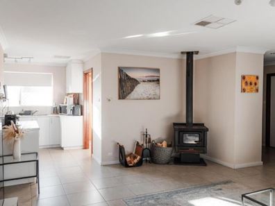 82 Graeme Street, Hannans WA 6430