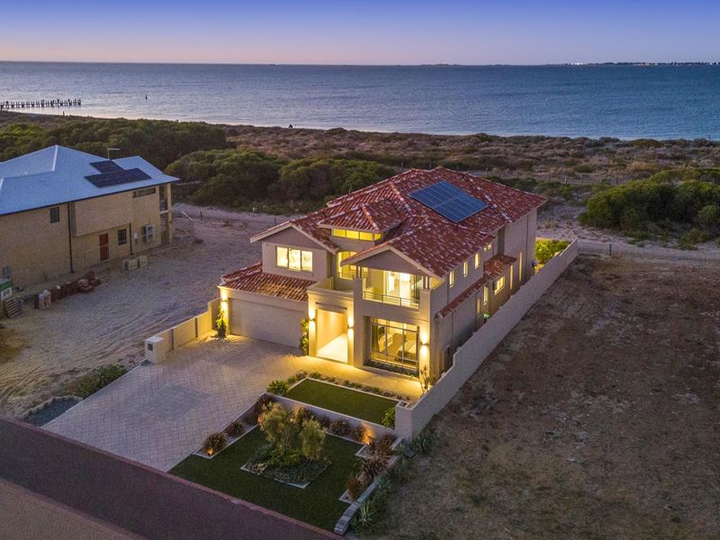 14 Ocean Point Close, Port Kennedy WA 6172