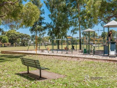 7 Roebuck Street, Innaloo WA 6018