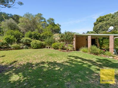 6 Lindsay Street, Kalamunda WA 6076