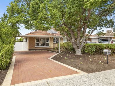 82A Armstrong Road, Wilson WA 6107