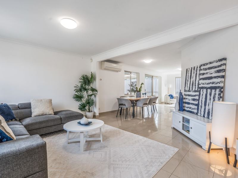 23 Curtin Road, Marangaroo WA 6064
