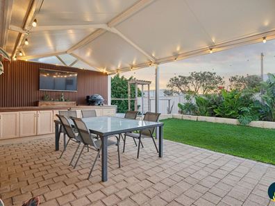 14 Iris Place, Yangebup WA 6164