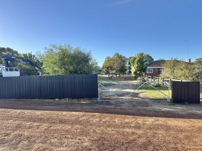 23 Taylor Street, Dumbleyung WA 6350
