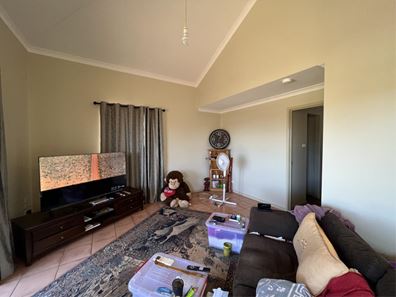 4/6 Nardoo Loop, Newman WA 6753