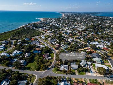 17 Ivanhoe Crescent, Falcon WA 6210
