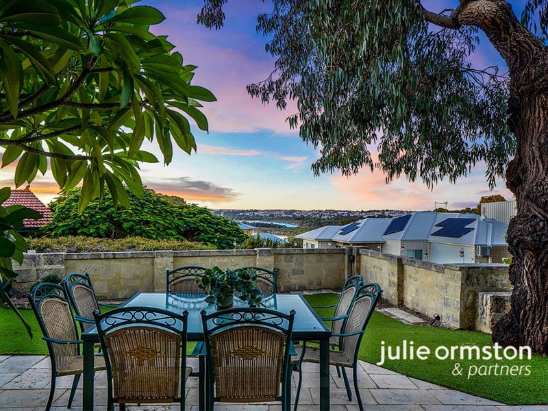 9 Stillwater Way, Edgewater
