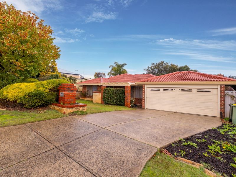 6 Bovell Gardens, Leeming WA 6149