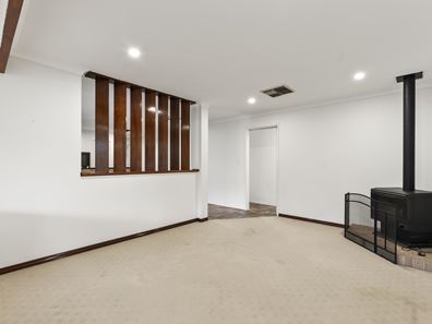 6 Bovell Gardens, Leeming WA 6149
