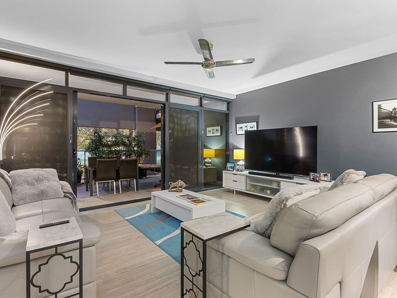 7/124 Mounts Bay Road, Perth WA 6000
