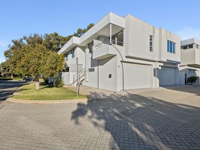 21a Champion Crescent, Floreat WA 6014