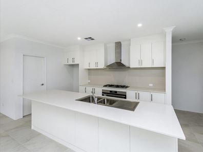 17 Troubridge Approach, Eglinton WA 6034