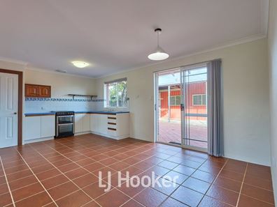 8 Silver Gull Court, Geographe WA 6280