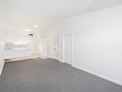 4/169 Lockhart Street, Como WA 6152