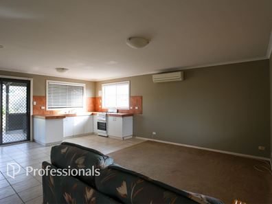 1 Chestnut Street, Castletown WA 6450