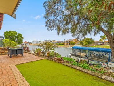 10 Woolah Place, South Yunderup WA 6208