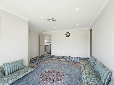 8 Meek Court, Gosnells WA 6110