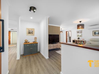 49 Vanessa Way, Swan View WA 6056