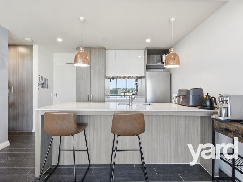 710/6 Baumea Way, Innaloo WA 6018