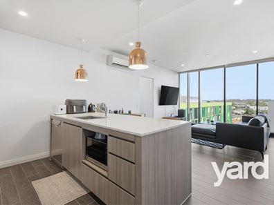 710/6 Baumea Way, Innaloo WA 6018