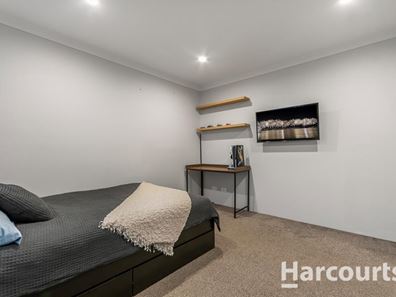 17 Dazzle Road, Eglinton WA 6034
