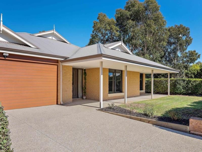 1 Casula Place, Harrisdale WA 6112