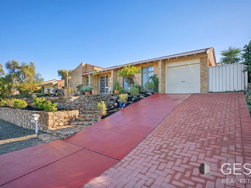 25 Holden Drive, Noranda WA 6062