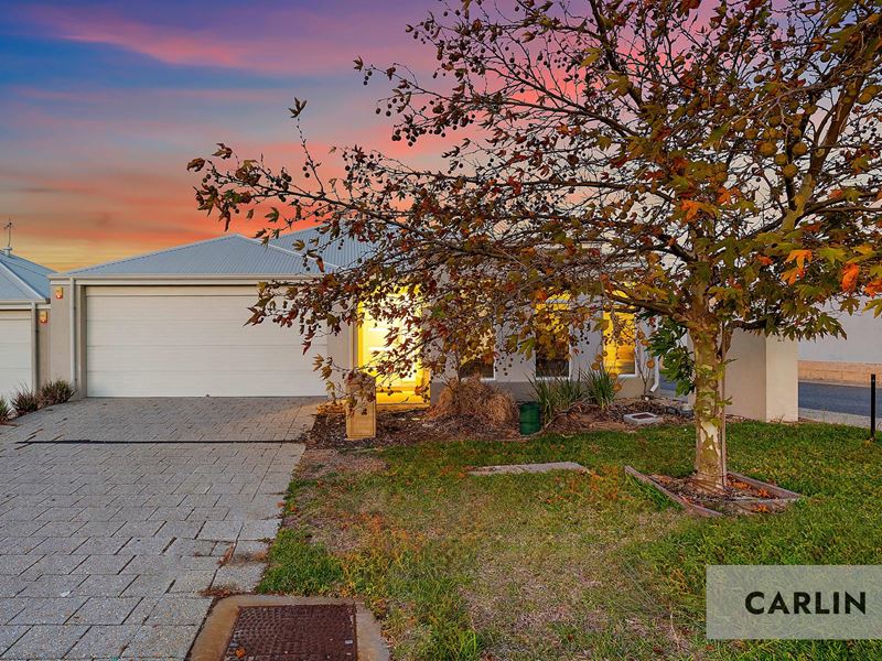 25 Barfield Road, Hammond Park WA 6164