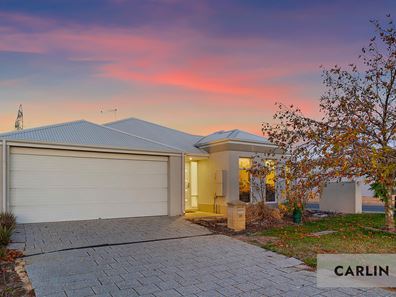 25 Barfield Road, Hammond Park WA 6164