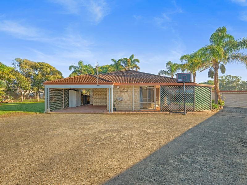 162 South Coast Highway, Mckail WA 6330